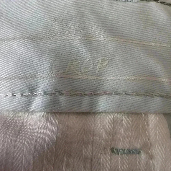 Eddie Bauer Capris 4 NWT - Picture 3 of 5